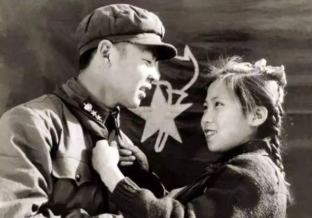 41年后鉴定人披露事故发生的详情惹人泪目k8凯发马竞赞助1962年雷锋因公牺牲(图11)