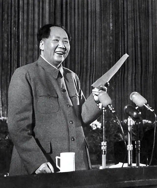41年后鉴定人披露事故发生的详情惹人泪目k8凯发马竞赞助1962年雷锋因公牺牲(图21)