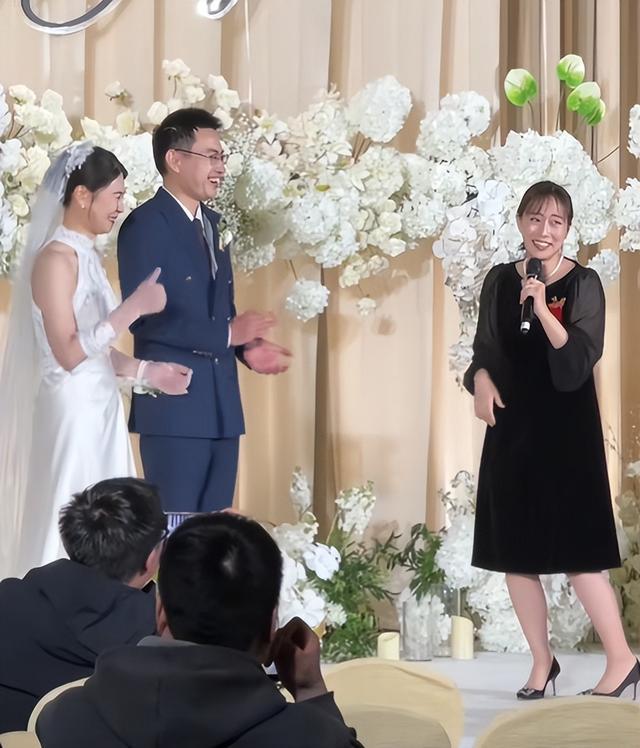 加15年好友婚礼用河南话送祝福：中K8凯发石川佳纯来中国了！到郑州参(图4)