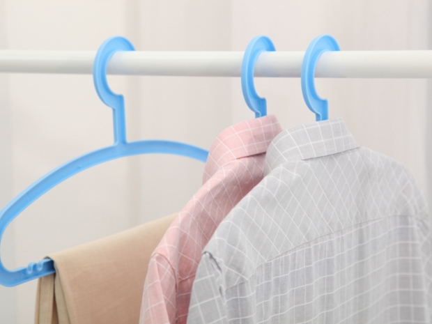 钱?家居装修改造指南安装一个晾衣架多少(图2) 钱?家居装修改造指南安装一个晾衣架多少(图2)